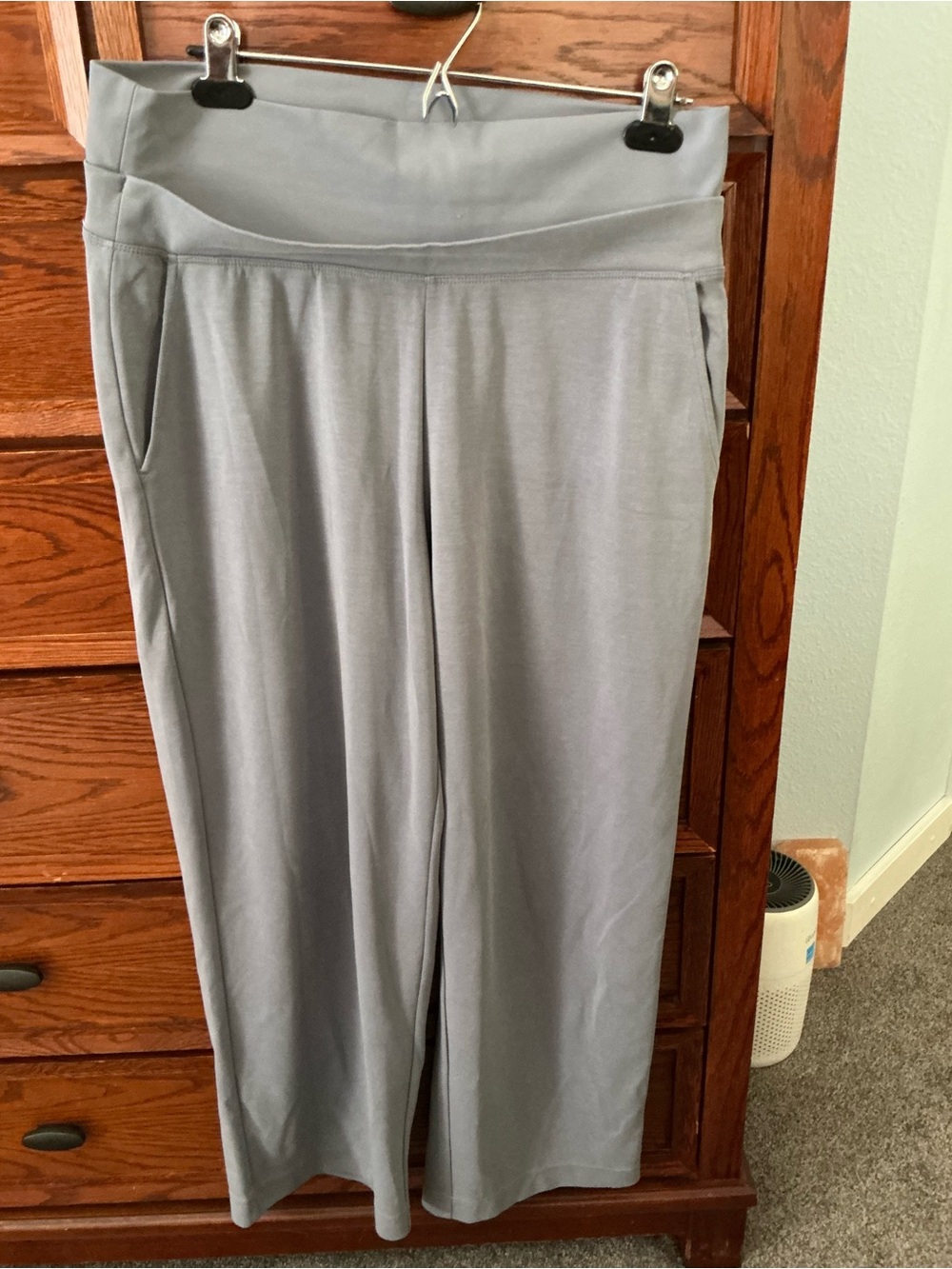 Womens Athleta slacks